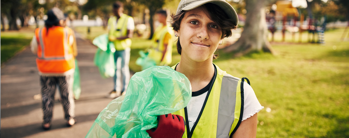 Teenagers and holiday jobs